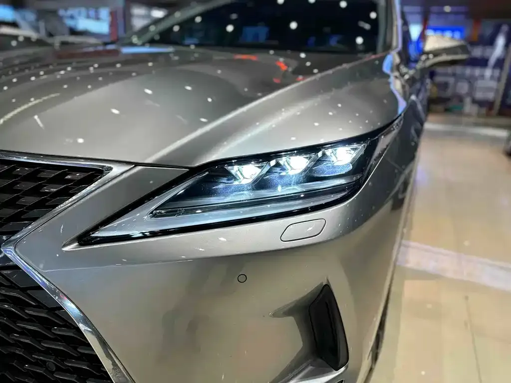 Lexus RX — фото 4