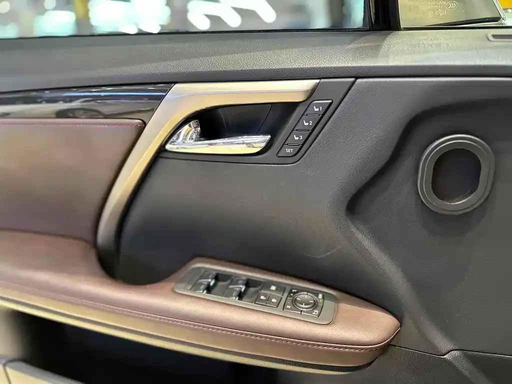Lexus RX — фото 7