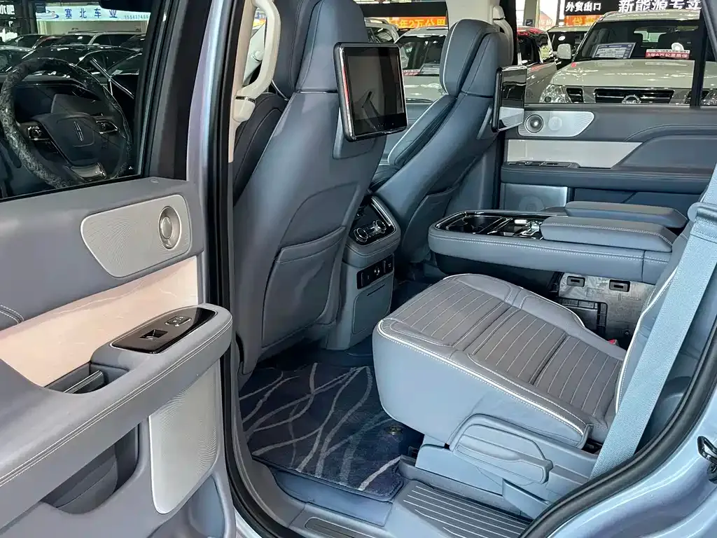 Lincoln Navigator — фото 4