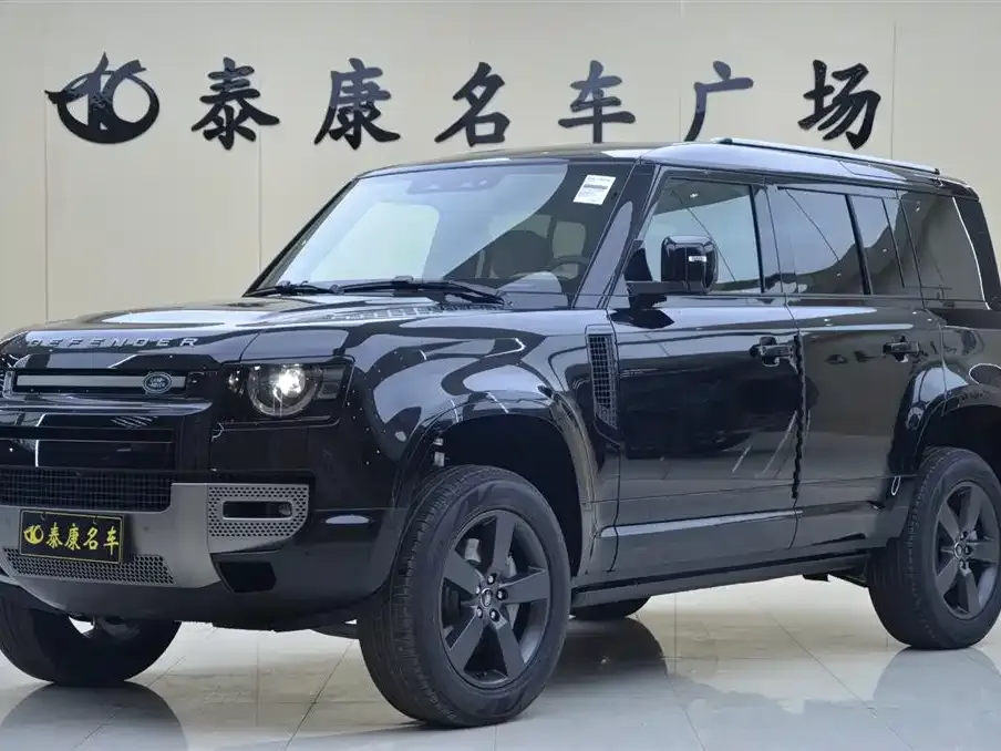 Land Rover Defender — фото 1