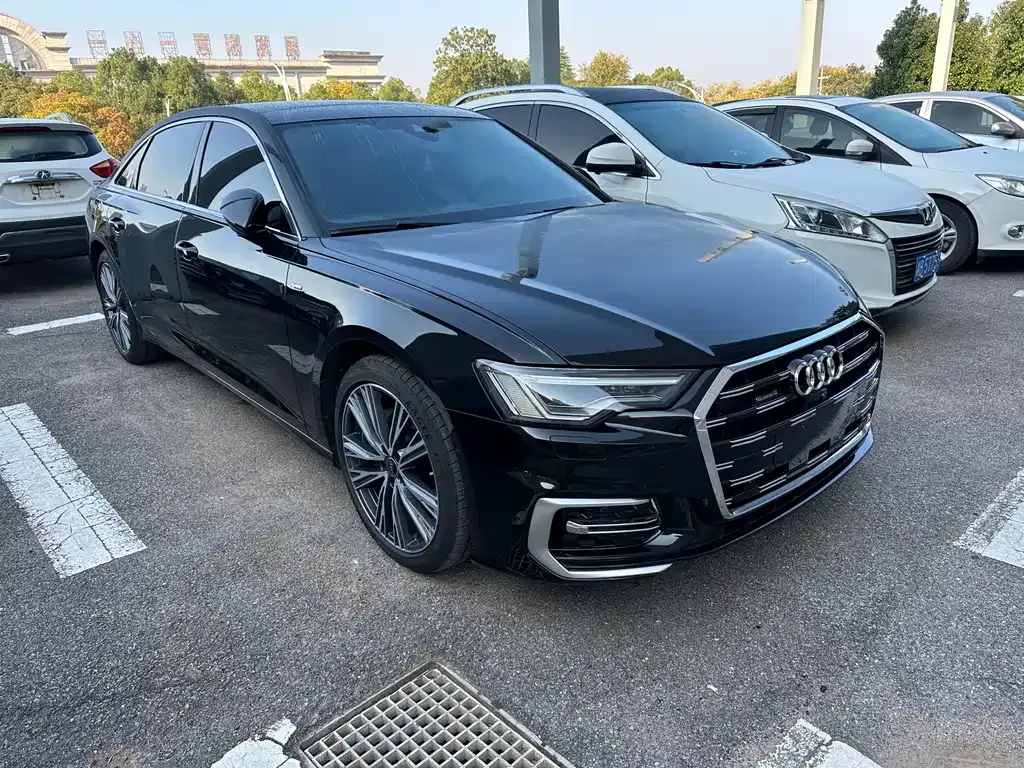 Audi A6L — фото 2