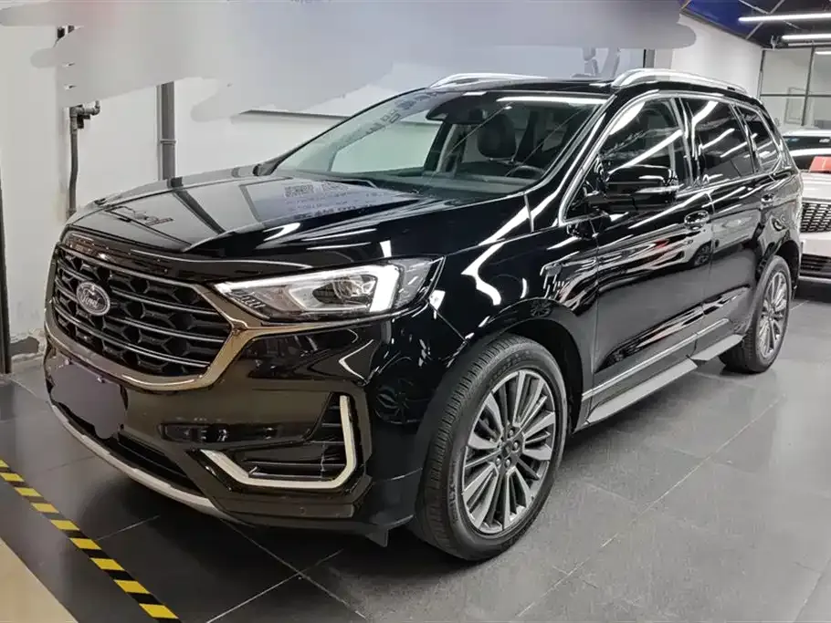 Ford Edge — фото 1