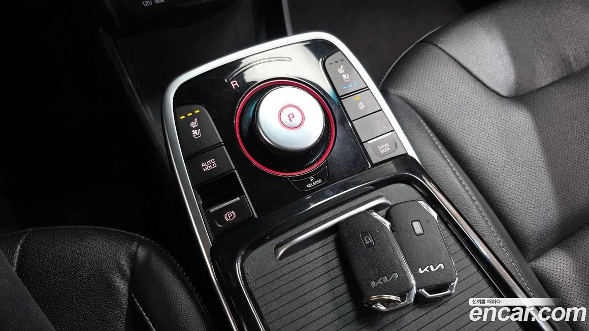 Kia Niro — фото 9