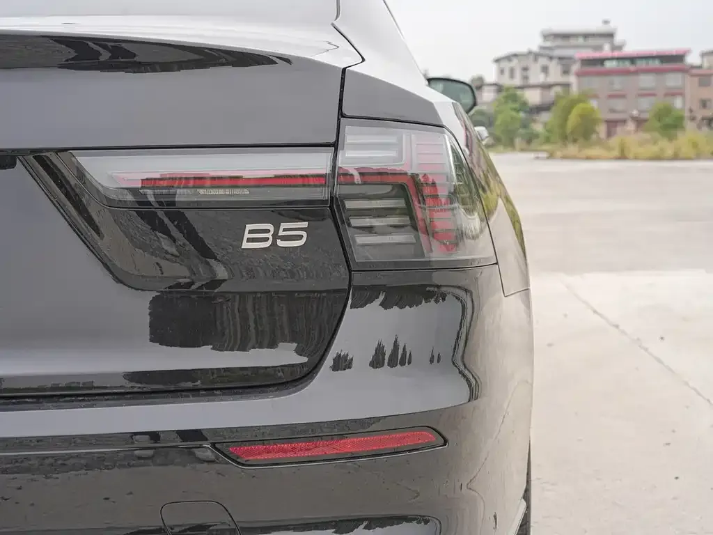 Volvo S90 — фото 10
