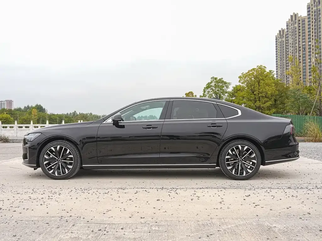 Volvo S90 — фото 5