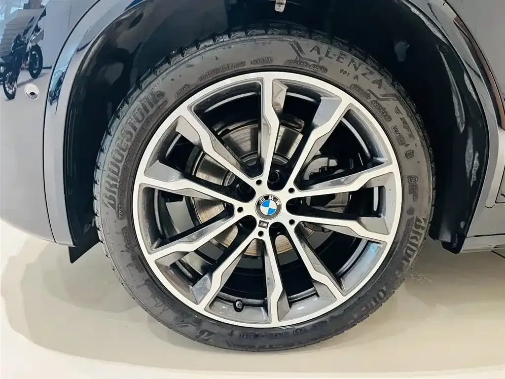 BMW X3 — фото 9