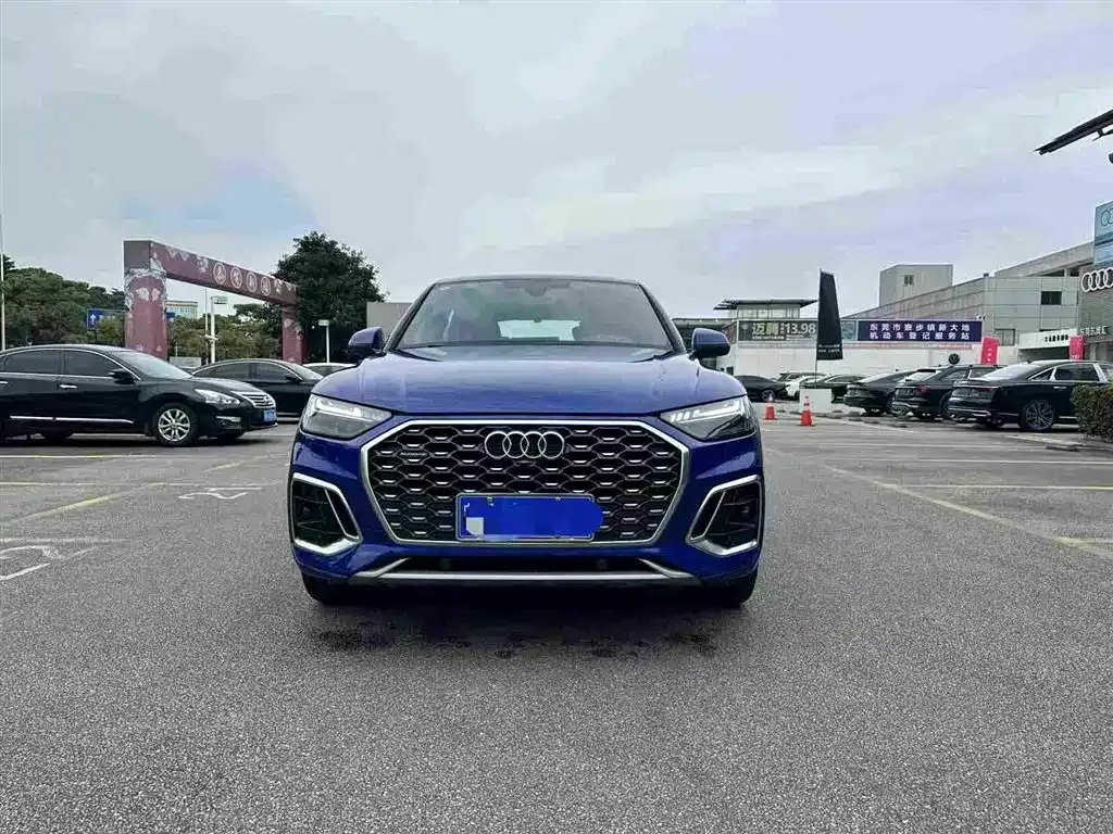 Audi Q5L Sportback — фото 2