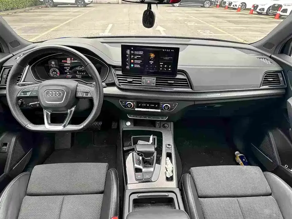 Audi Q5L Sportback — фото 6
