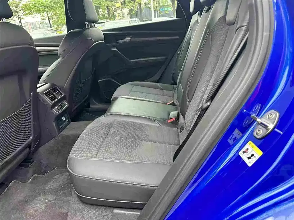Audi Q5L Sportback — фото 8