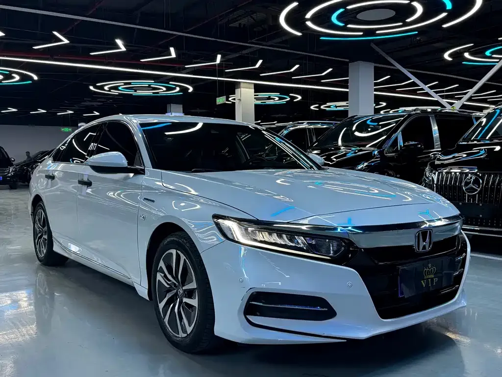 Honda Accord — фото 3