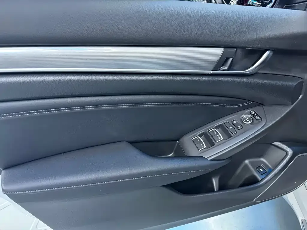 Honda Accord — фото 4