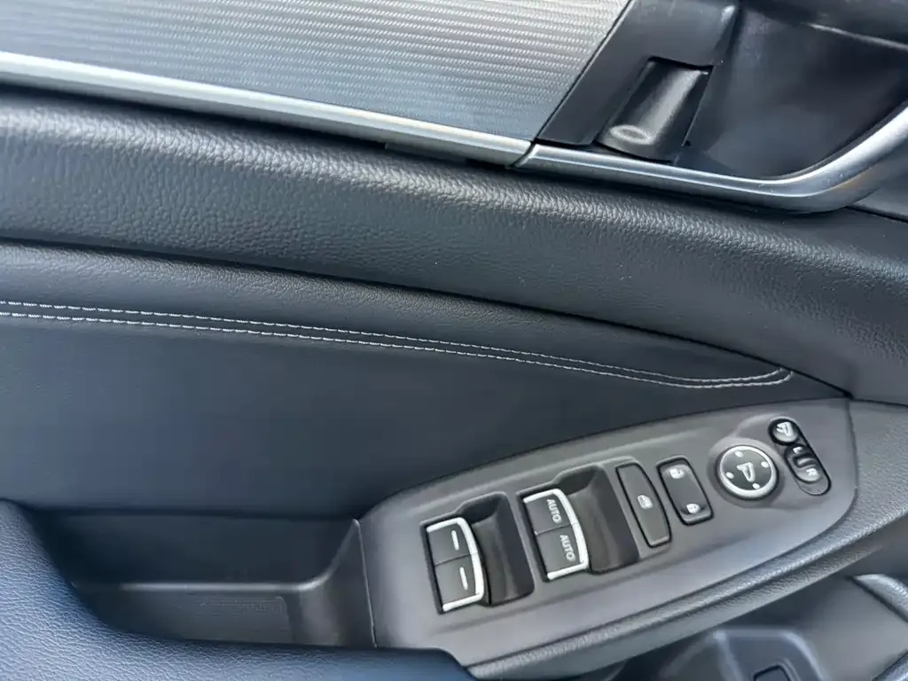 Honda Accord — фото 5
