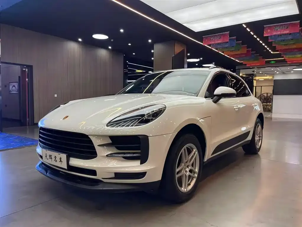 Porsche Macan — фото 1