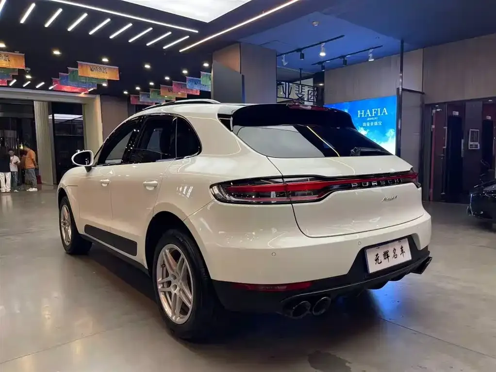 Porsche Macan — фото 9