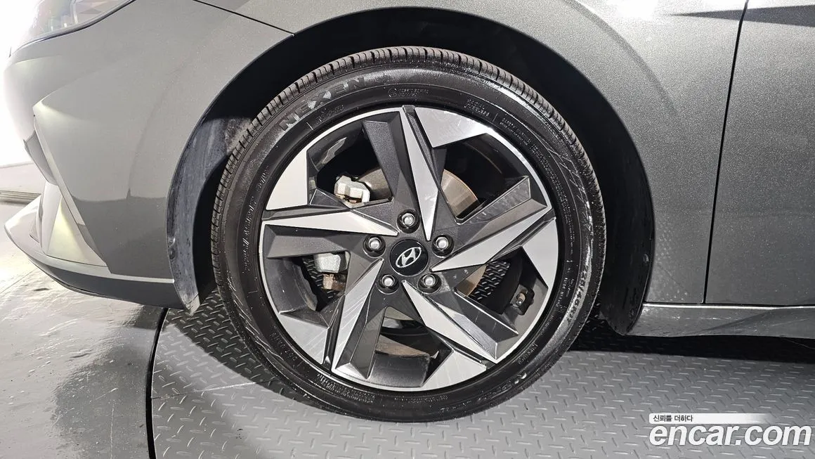 Hyundai AVANTE — фото 5
