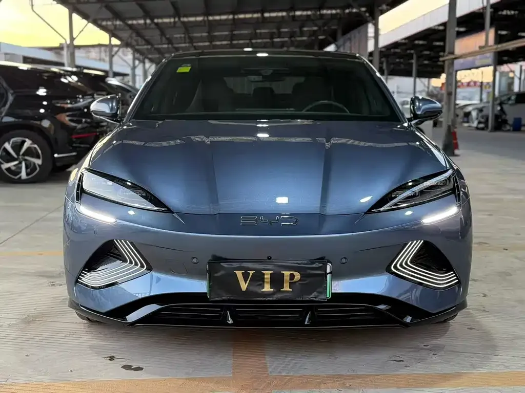 BYD Seal — фото 2