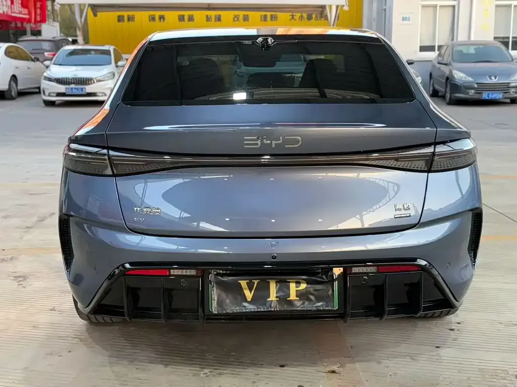 BYD Seal — фото 4
