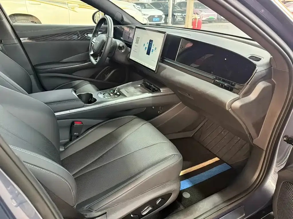 BYD Seal — фото 6