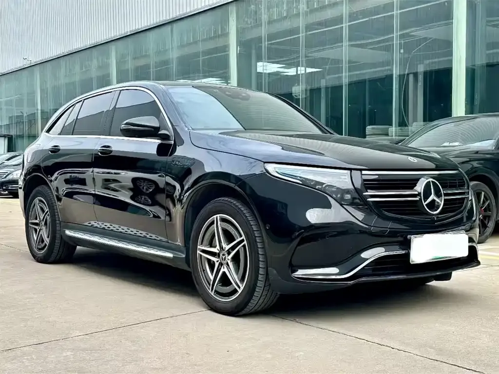 Mercedes-Benz EQC — фото 3