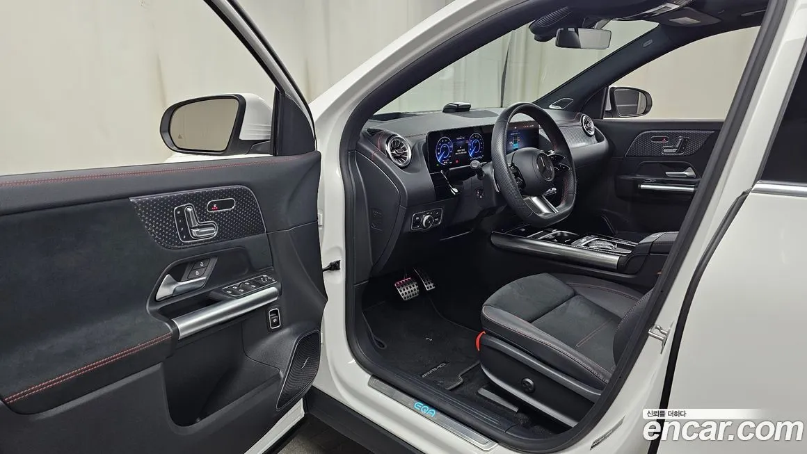 Mercedes-Benz EQA — фото 10
