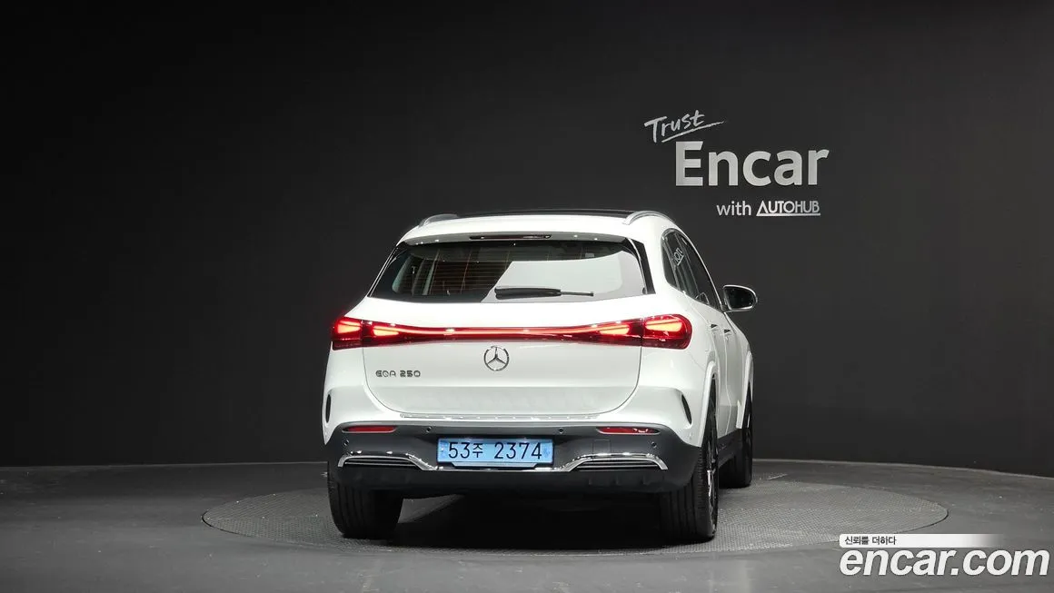 Mercedes-Benz EQA — фото 4
