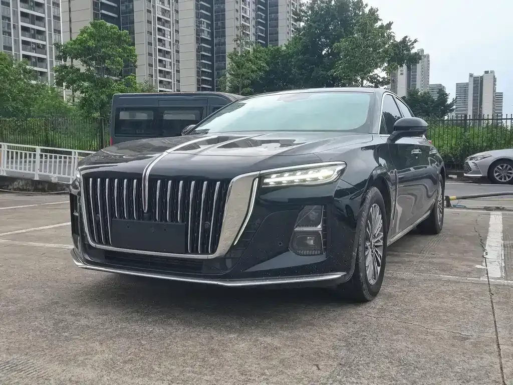 Hongqi H5 — фото 1