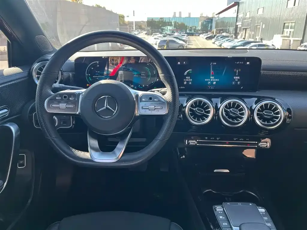 Mercedes-Benz A-Class — фото 10