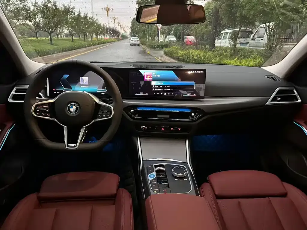 BMW i3 — фото 7