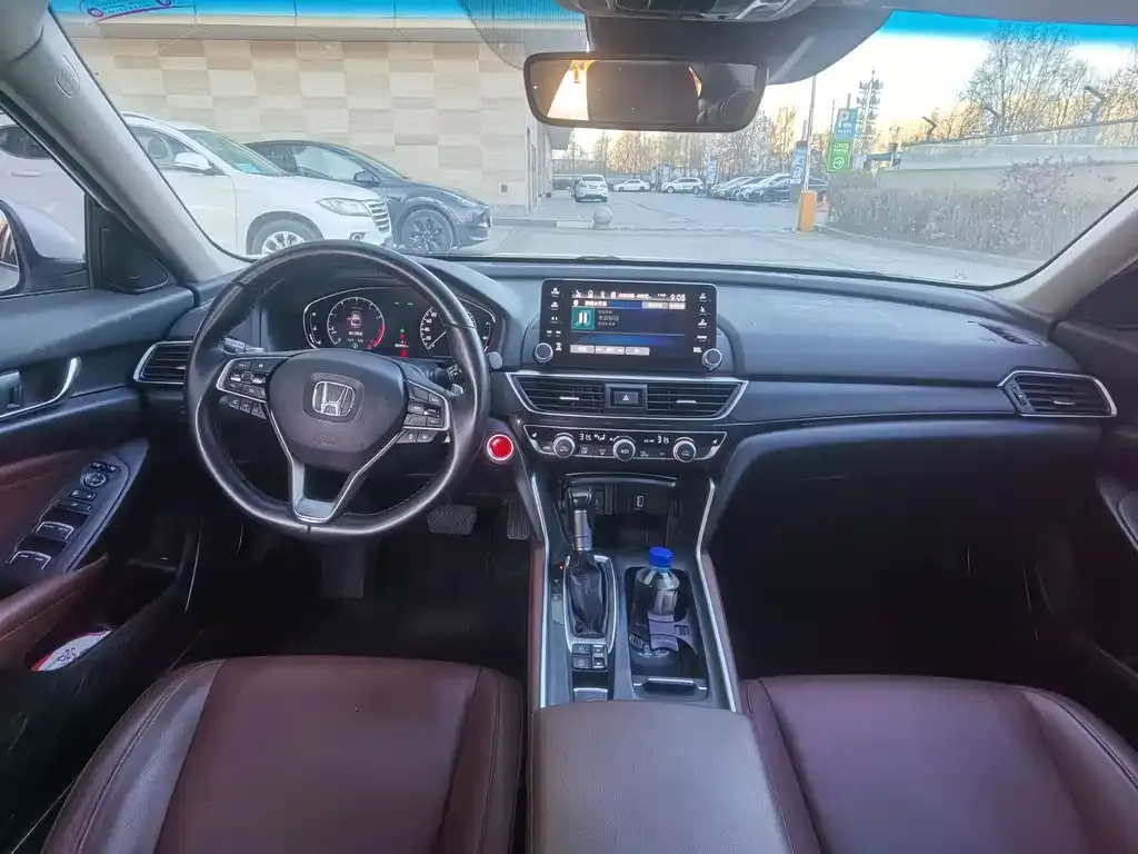 Honda Inspire — фото 6