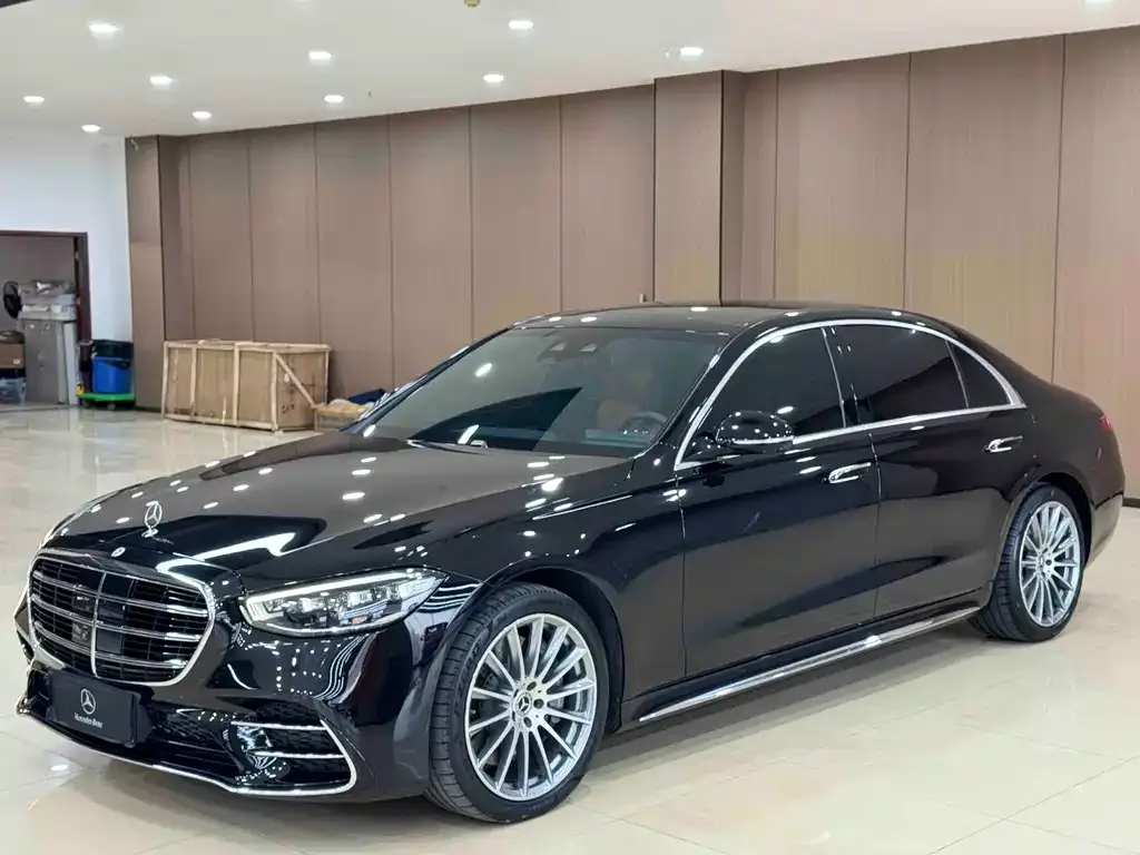 Mercedes-Benz S-Class — фото 1