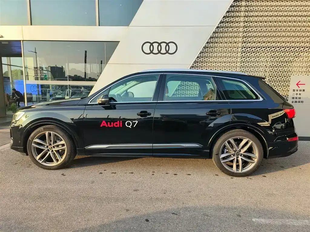 Audi Q7 — фото 3