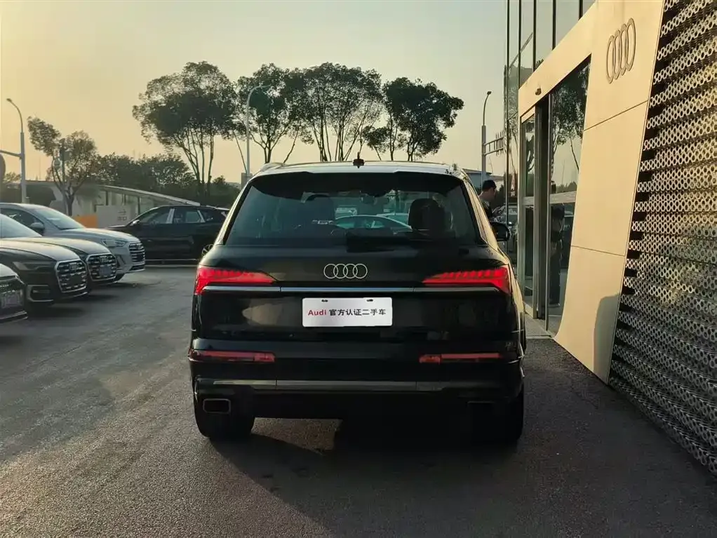 Audi Q7 — фото 4