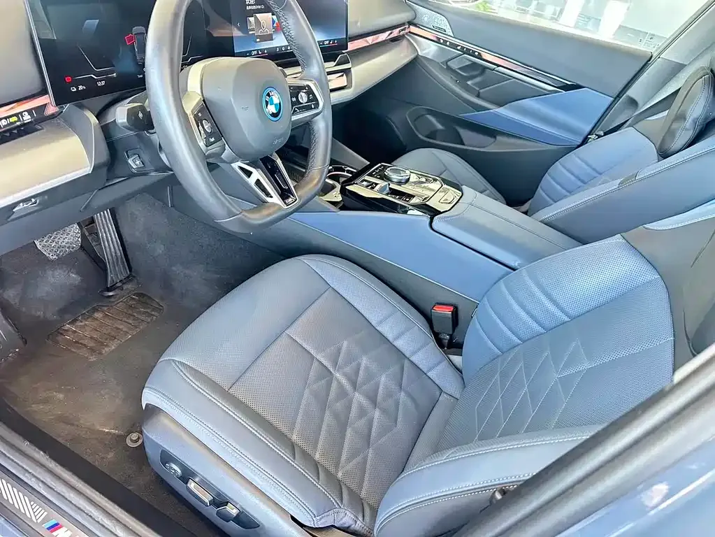 BMW i5 — фото 4