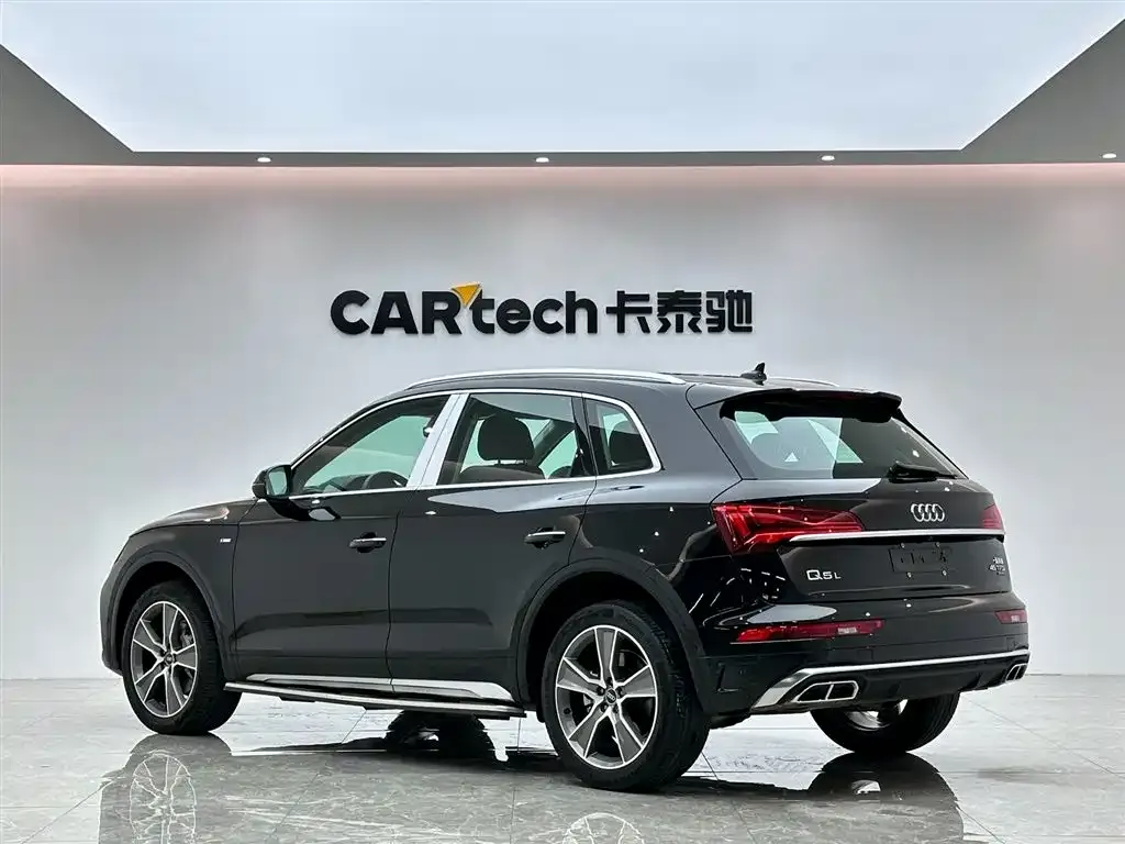 Audi Q5L — фото 3