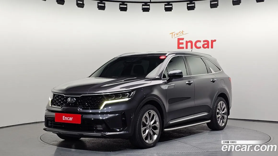 Kia Sorento — фото 1