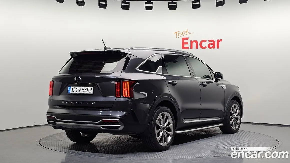 Kia Sorento — фото 2