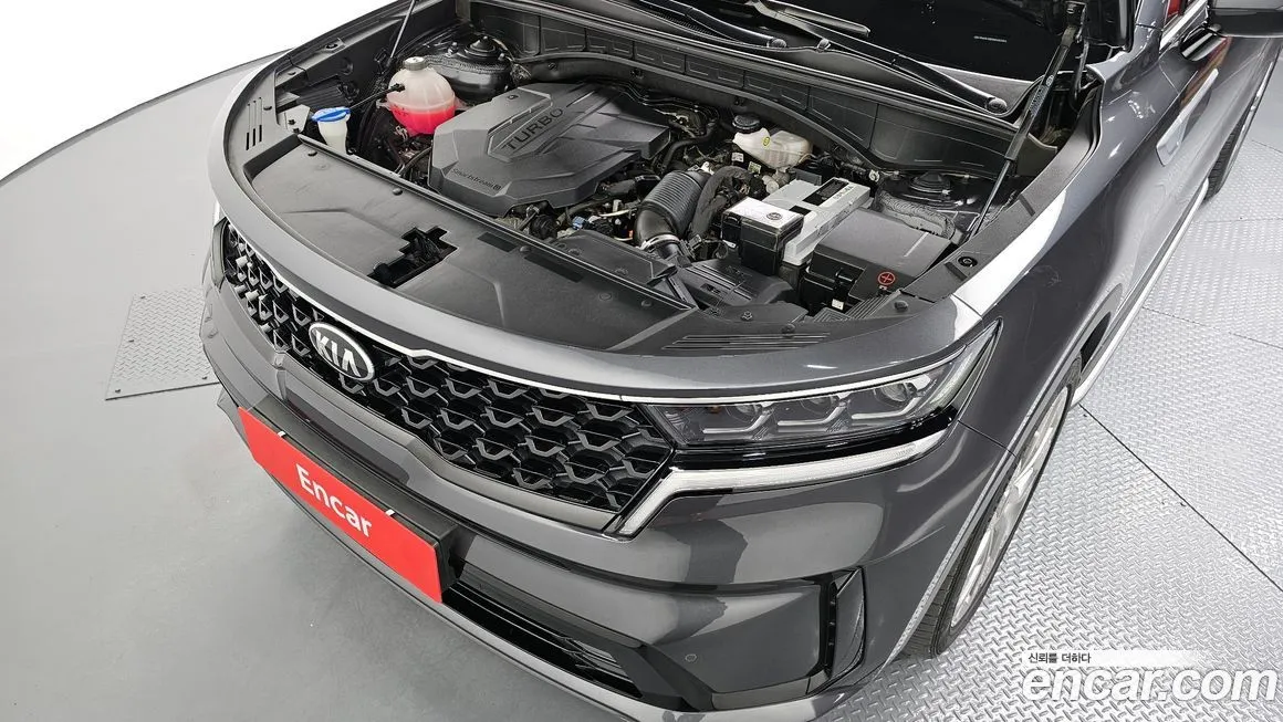 Kia Sorento — фото 6