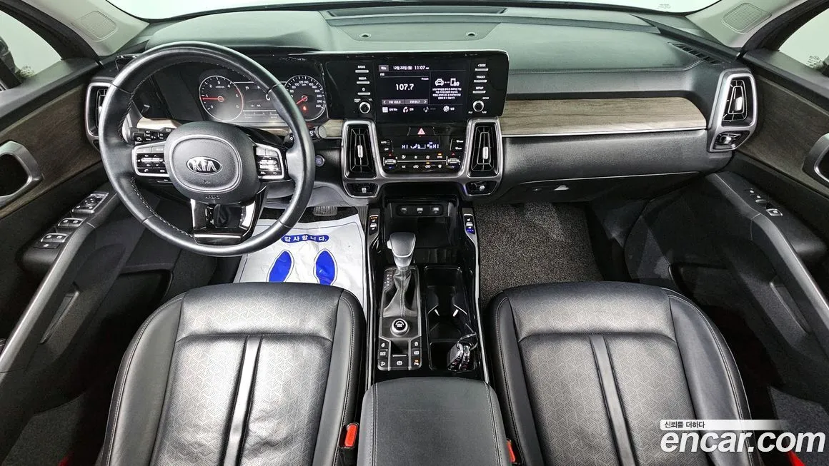 Kia Sorento — фото 7