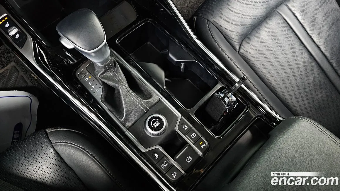 Kia Sorento — фото 9