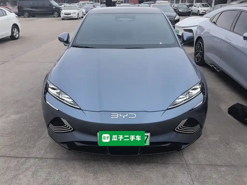 BYD Seal — фото 3
