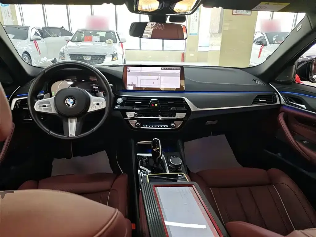BMW 5 Series — фото 10