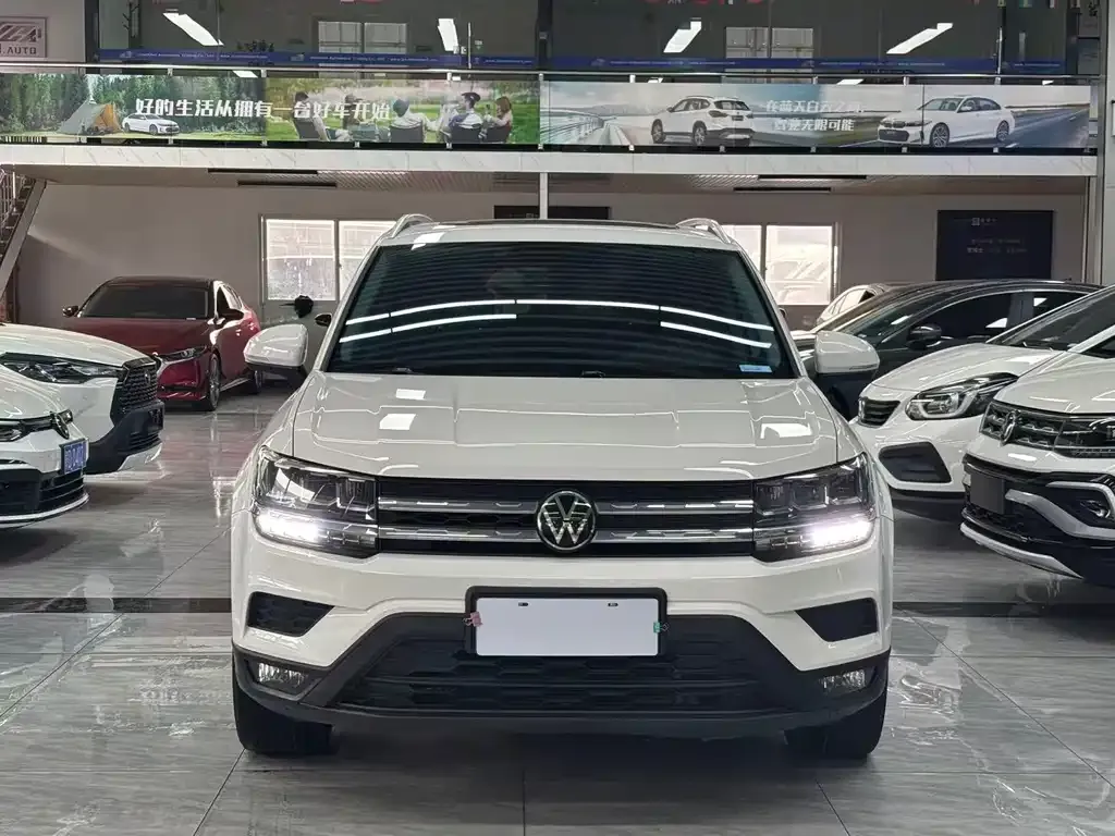 Volkswagen Tharu — фото 3