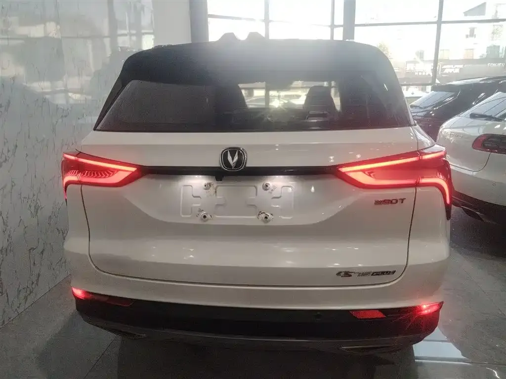 Changan CS75PLUS — фото 6