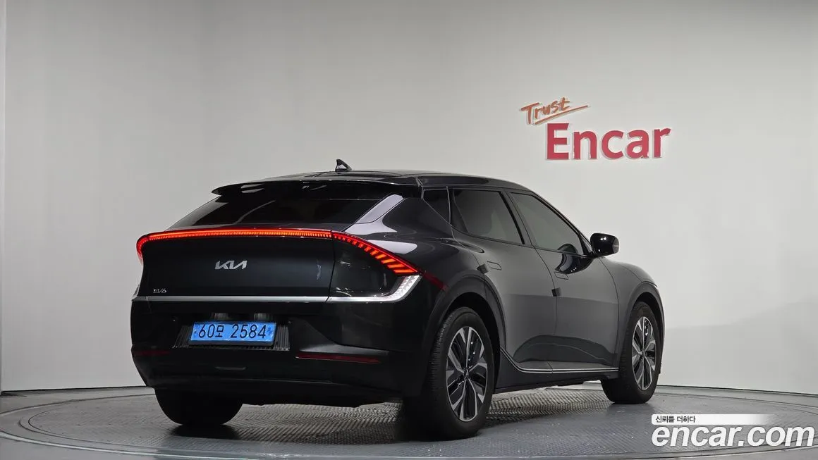 Kia EV6 — фото 2