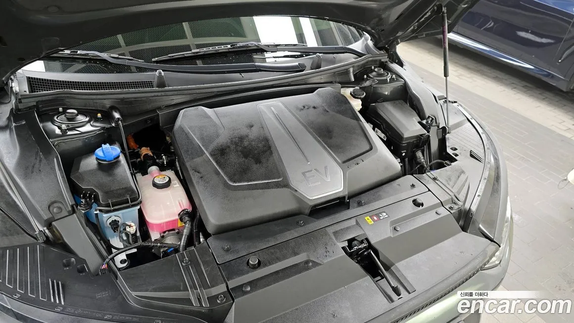 Kia EV6 — фото 6