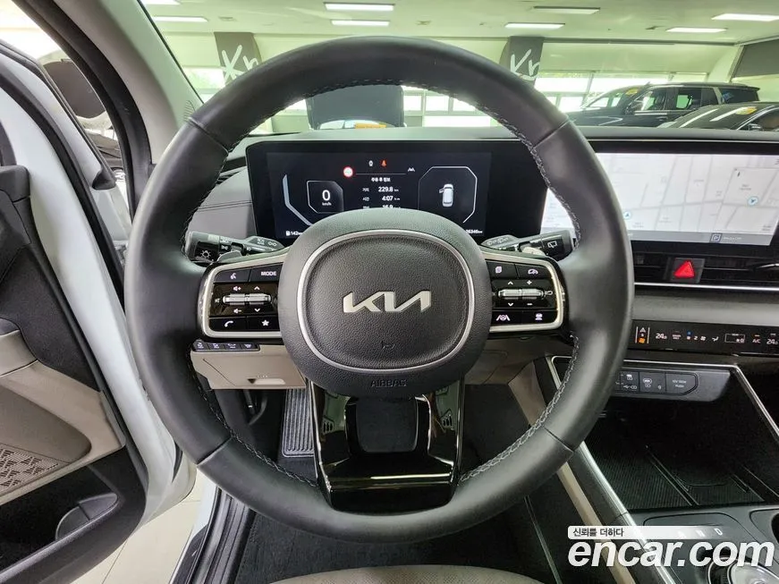 Kia Carnival — фото 3