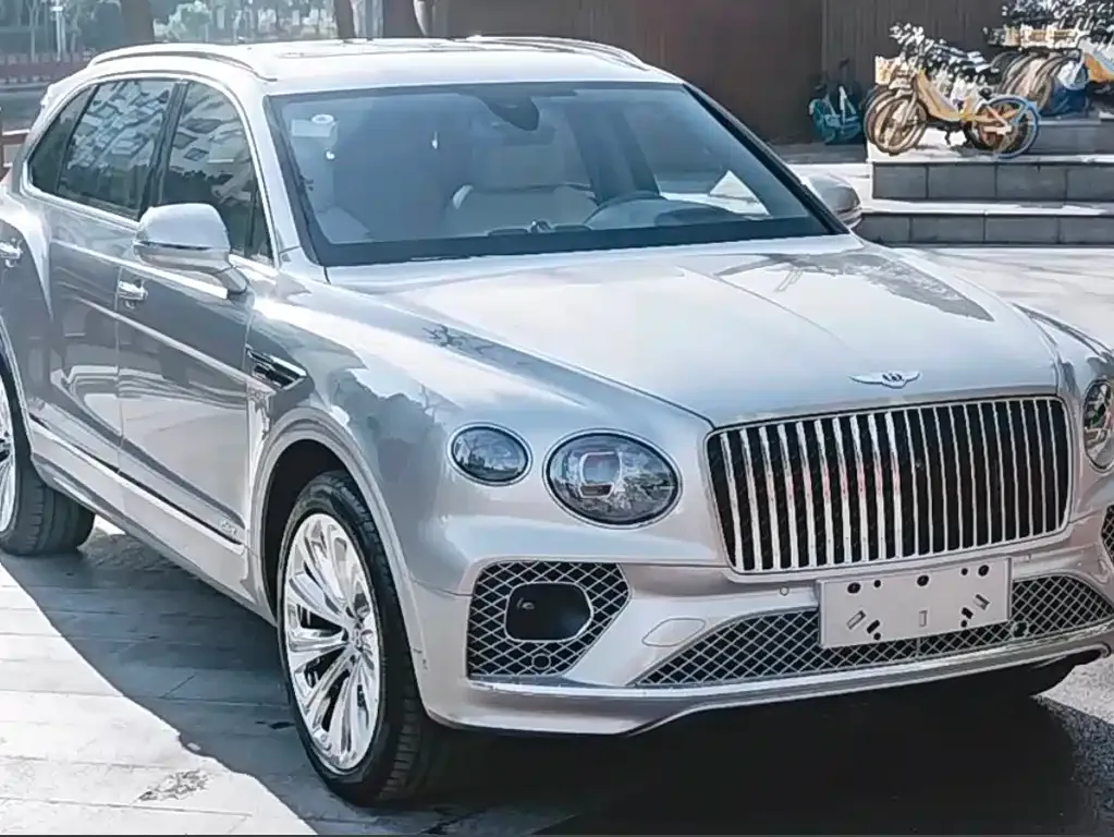 Bentley Bentayga — фото 1