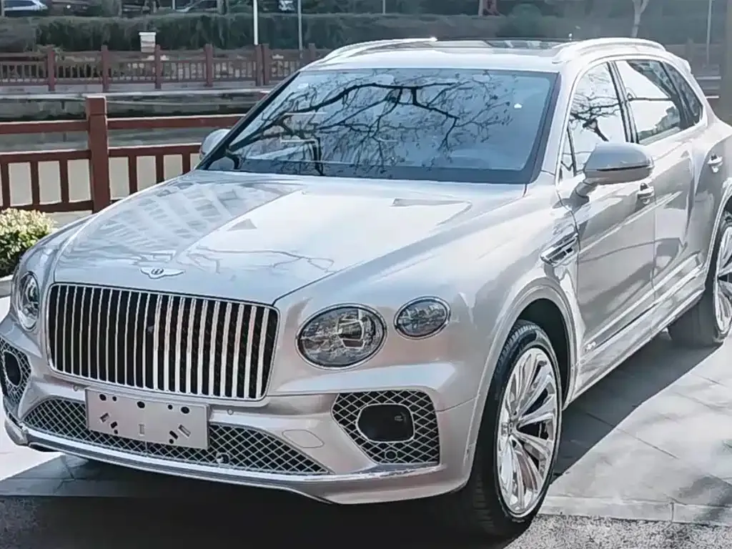 Bentley Bentayga — фото 2