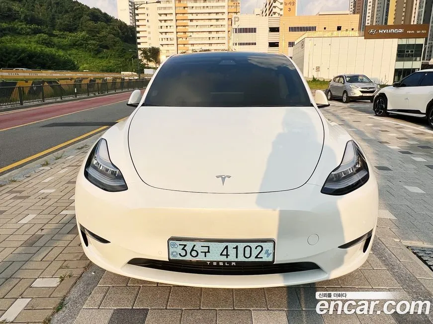 Tesla Model Y — фото 3