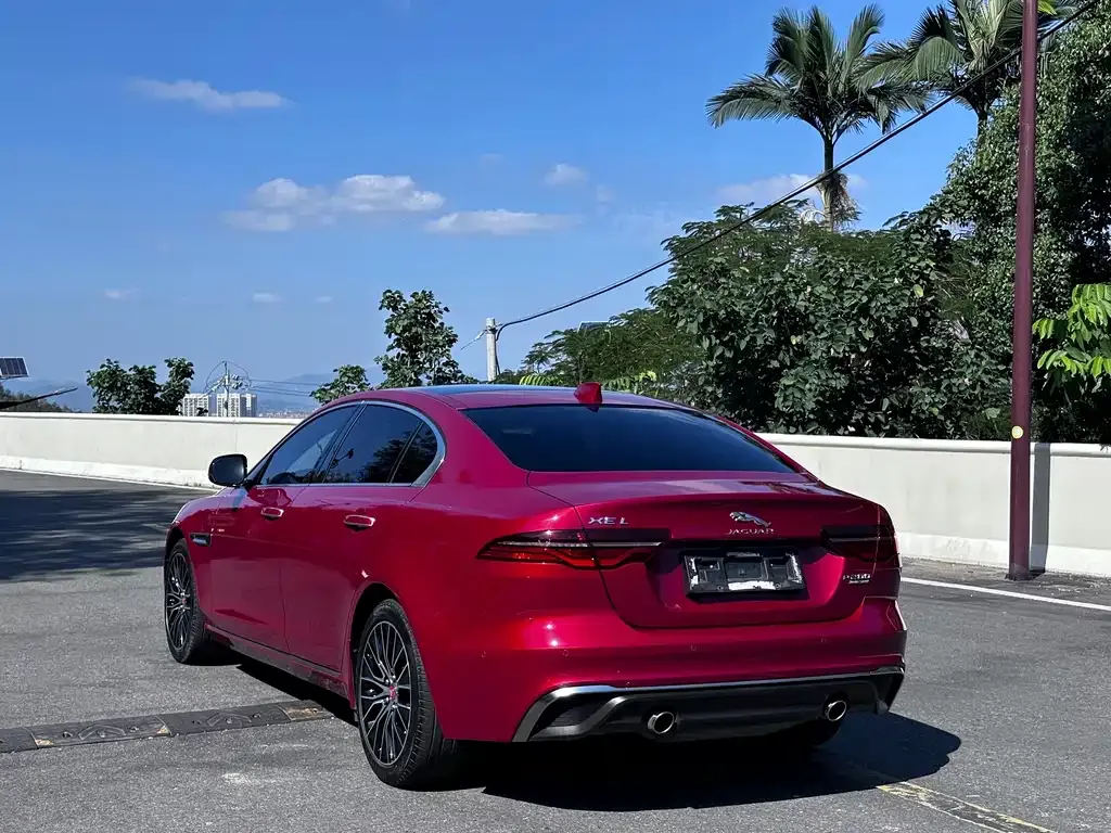 Jaguar XEL — фото 10